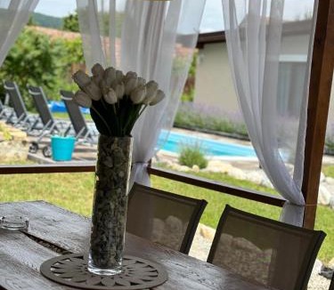 Avrig House | Casa de vacanță Ovidiu