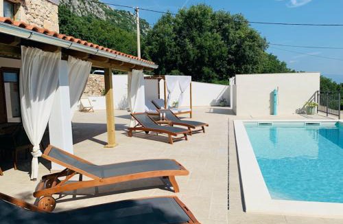 Bribir Villa | Casa di Nika - charming stone villa