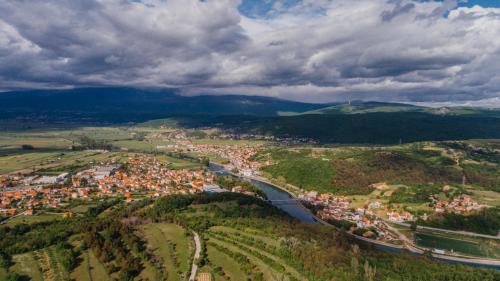 Trilj Villa | Casa di Oliva-house with heated pool & jacuzzi in Trilj, Croatia
