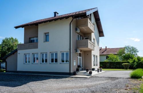 Karlovac Apartment | Casa Maria