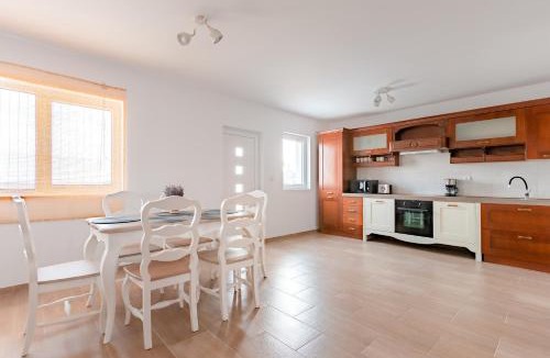 Mahmudia House | Casa Mavis