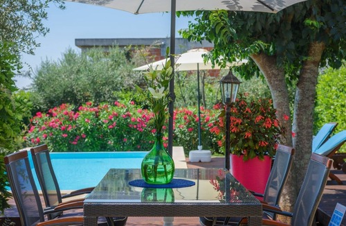 Rosini House | Casa Rossa in Nova Vas