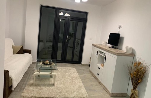 Barnova Villa | Casa Roxy