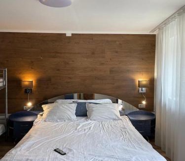 Sinmartin House | CASA TARANEASCA