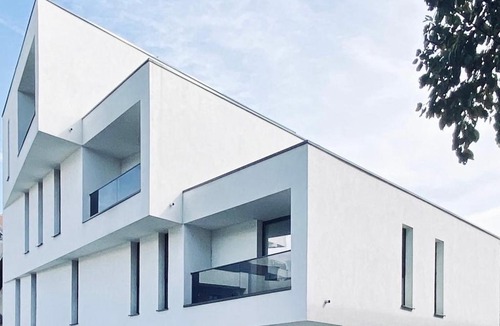 Pitesti Apartment | CASA VYS