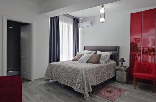 Sector 5 House | Cathedral Bucharest Suites
