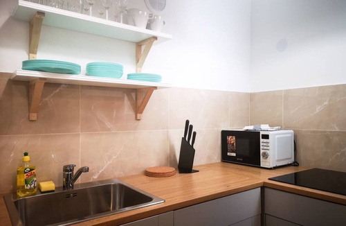 Novi Sad Apartment | Central 2 Bedroom Suite 64 sq m in 5 Minutes Walk to Main Square