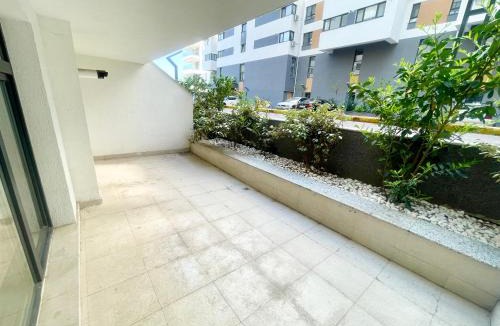 Sector 5 Apartment | Central Adress CD12