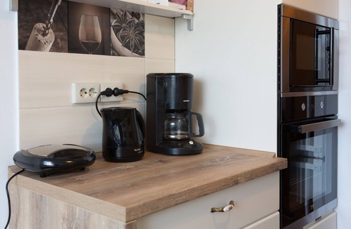 Bucharest City-Centre Apartment | Central Luxury Flat with terrace, free Netflix & HBO Go, 500Mbps Internet