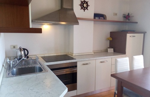 Portoroz Apartment | CENTRAL RESIDENCE - Prime location, 2 min walk to the Beach, Free Parking & WiFi