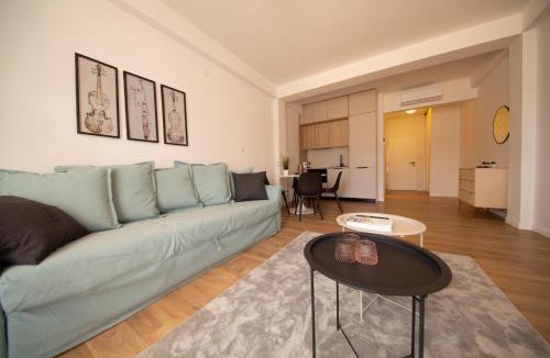 Cove Rogacic Apartment | Central Seaside Residence