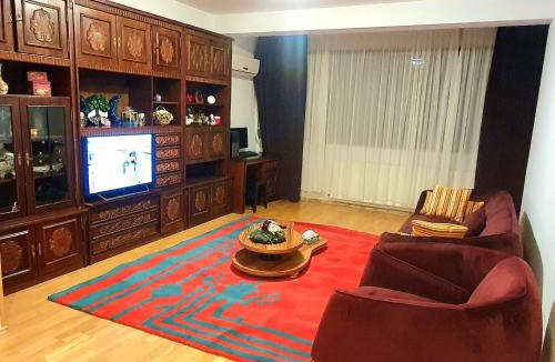 Bucharest Apartment | CENTRU UNIRII LUXURY VIP Apartament 2 camere 98 mp ! Parcare subterana privata incalzita iarna si climatizata vara doar cu rezervare in limita locurilor disponibile ! PROPRIETATE IN REGIM HOTELIEP - NU ARE BUCATARIE !