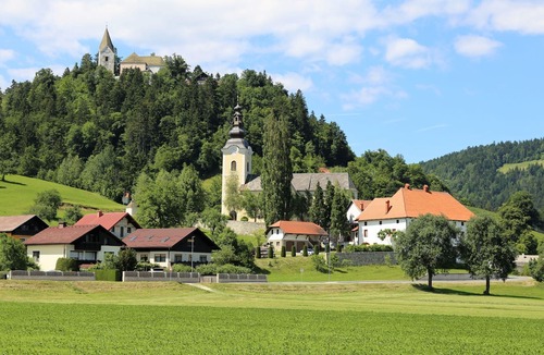 Slovenj Gradec Ski Chalet | Chalet Snowflake IV 20m From Ski Trail, Šmartno pri Slovenj Gradcu, Slovenia