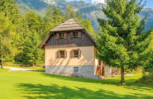 Bovec Ski Chalet | Chalet Primus in Soča Valley, Soča, Slovenia