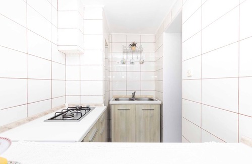 Cove Murtar Apartment | Charming 1-Bedroom Retreat, Made for Two