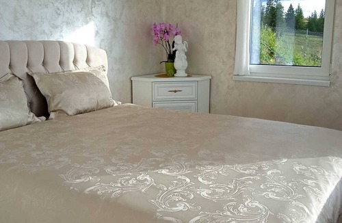 Calatele Bed & Breakfast | Charming 1-bedroom bed & breakfast in Dealu Negru