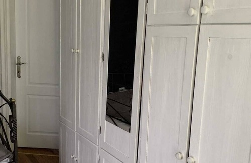 Novi Sad House | Charming 2-bedroom house with WiFi, AC in soothing Sremska Kamenica