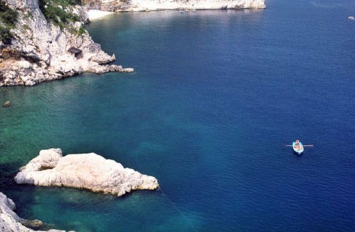 Brsec Apartment | Charming 2 bedroom apartment in picturesque Brsec with WiFi AC & free parking