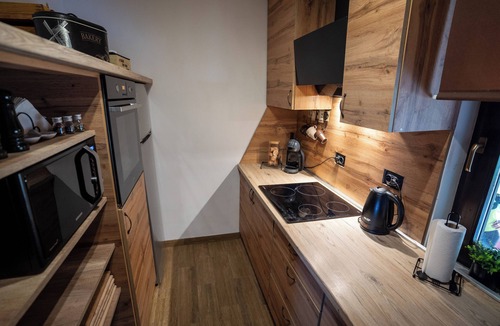 Novigrad Podravski House | Charming 2-bedroom house in Borovljani with AC, WiFi