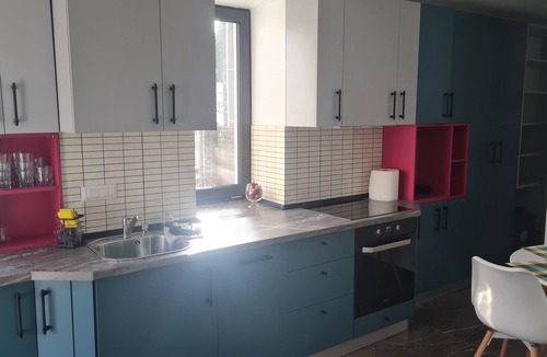 Darmanesti House | Charming 2-bedroom house in lovely Dărmănești with WiFi
