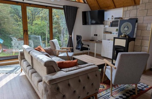 Sarajevo Canton House | Charming 3-bedroom house with AC in Federation of Bosnia and Herzegovina