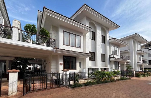 Arpora Villa | Charming 3-bedroom villa in Arpora with Private Plunge pool and Club house