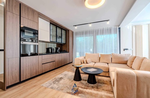 Privlaka Villa | Charming 3BR Villa with Heated Pool, Sauna and Gym