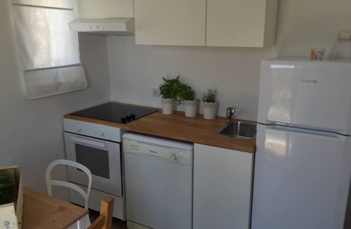 Baric Draga Apartment | Charming Apartment in Lukovo Šugarje with Mountain Views