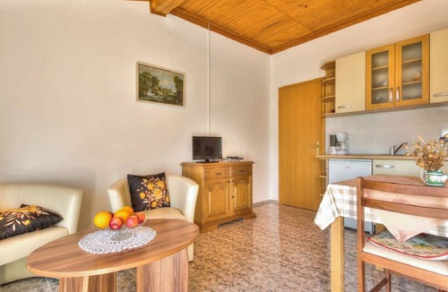 Zambratija Apartment | Charming apartment just 200 metres from the beach with sea view, barbecue, WiFi