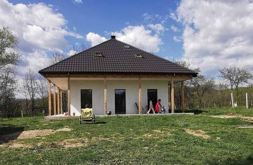 Valsanesti Cottage | Charming countryside cottage and garden near forest