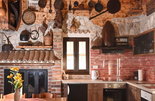 Zemunik Donji House | Charming holiday home with private pool, lovely terrace, BBQ, nice guesthouse