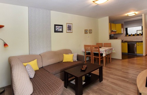 Cancini Apartment | Charming one bedroom apartment near Porec with balcony