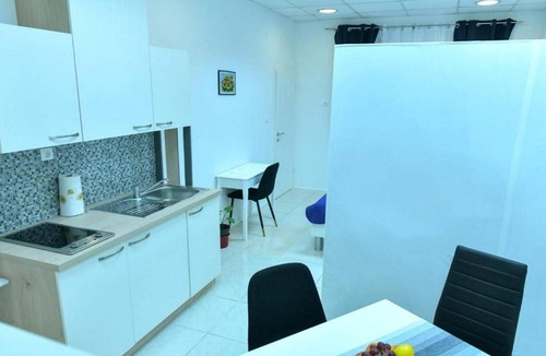 Sinj Apartment | Charming Sinj Town Studio Apartments - Studio Apartments