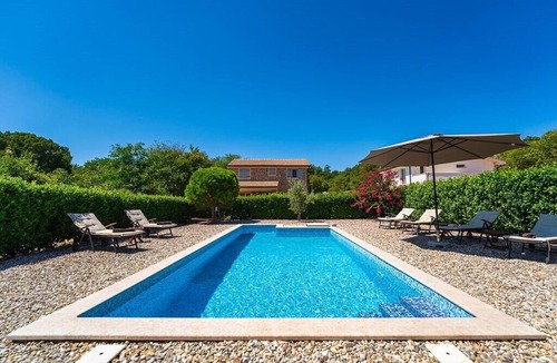 Risika Villa | Charming stone house Villa Pepina