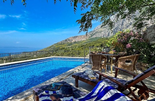 Tucepi House | Charming stone house with pool and sea views