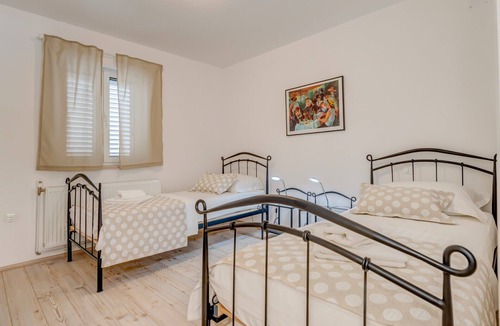 Milna (Brac) Villa | Charming Villa 20m from the Beach, Pool, 6 bedrooms, Garden, Free WiFi & Parking
