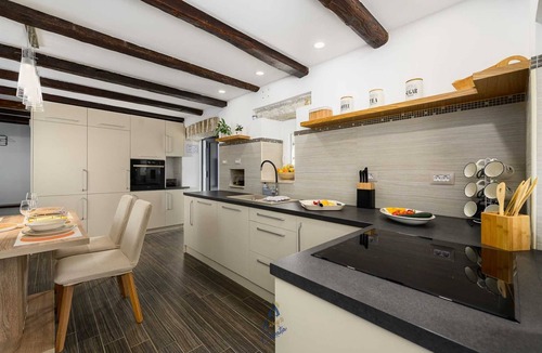 Muntrilj Villa | Charming Villa Casa E&J with Private Pool for up to 4 Guests