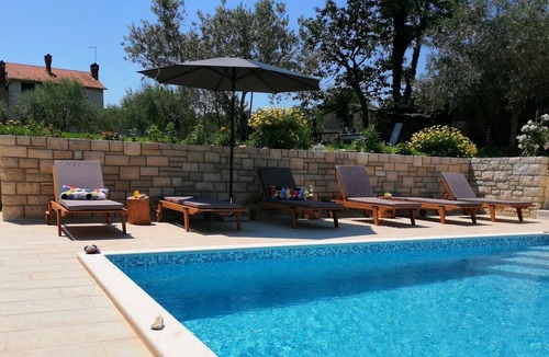 Radini Villa | Charming Villa Stella with swimming pool