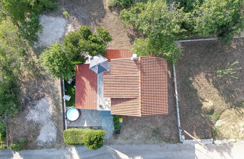 Sestanovac House | Charming village house in serene countryside