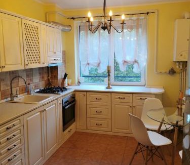 Braila Apartment | Chic Apartment