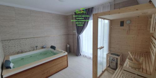 Cluj-Napoca Apartment | Cinque Stelle Hotel Apartments Private SPA Jacuzzi and Sauna