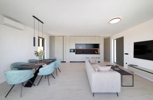 Kraj Villa | Cloud 9 D9