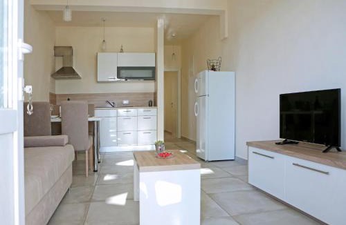 Ljubac Apartment | Coastal Escape in Ljubač