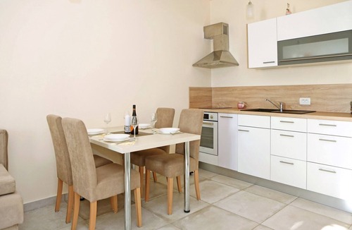 Ljubac Apartment | Coastal Escape in Ljubač