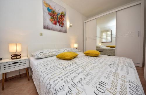 Krusevo Apartment | Coastal Retreat in Krusevo