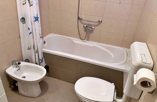 Silo Apartment | Comfortable One-bedroom Apartment on Ground Floor Viola