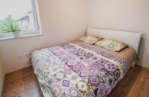 Preddvor Apartment | Comfortable two bedroom apartment Rozalija
