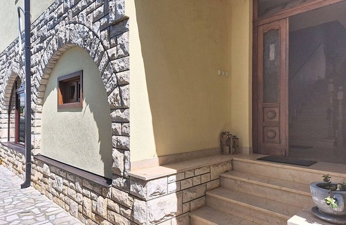 Finida Apartment | Cosy apartment for 2 guests with WIFI, A/C, TV, terrace and pets allowed