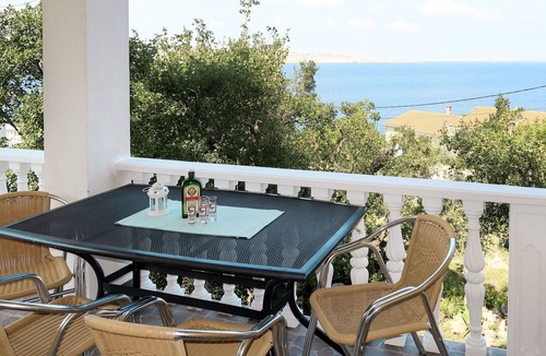 Prizna Apartment | Cosy apartment for 2 people with WIFI, A/C, TV and terrace