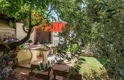 Kosinozici Apartment | Cosy apartment for 3 guests with pool, A/C, WIFI, TV, terrace and pets allowed